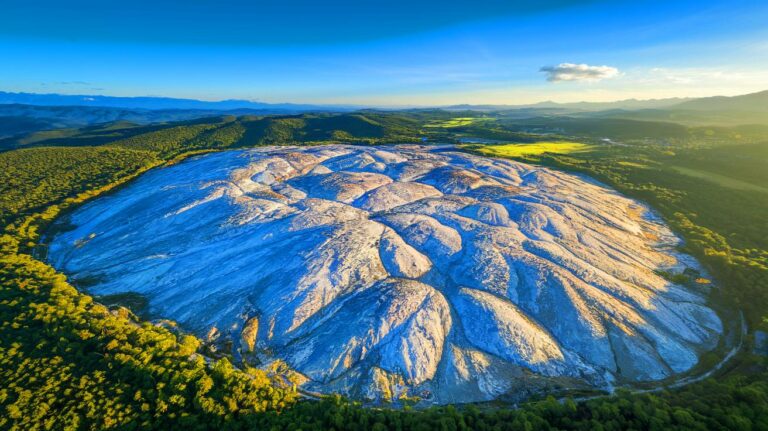 600 billion euros buried beneath – This colossal lithium discovery is set to transform China’s future forever 600 Billion Euros Buried Beneath: This Giant Lithium Discovery Could Transform China Forever