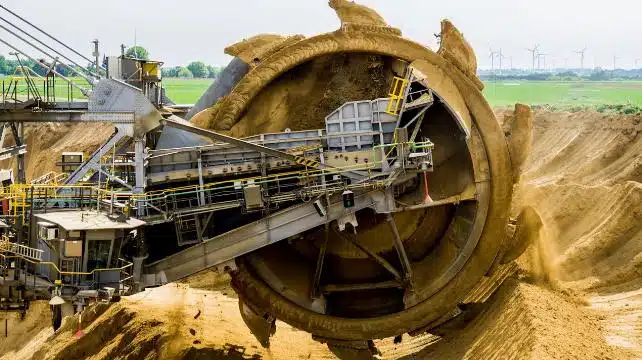 Equipment used for extracting sand