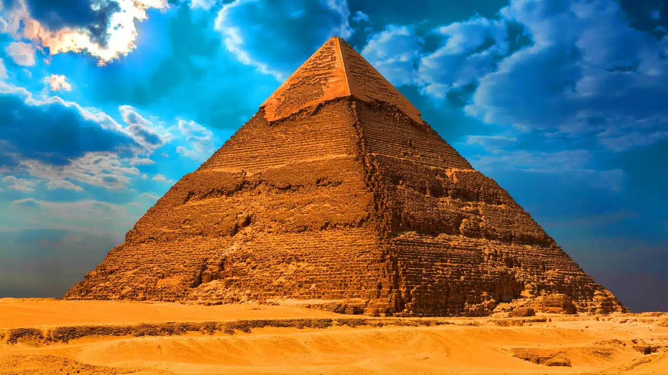The Pyramid Has Eight Sides”: Stunning Discovery Reveals Hidden Geometry  Inside the Great Pyramid of Giza's Ancient Design