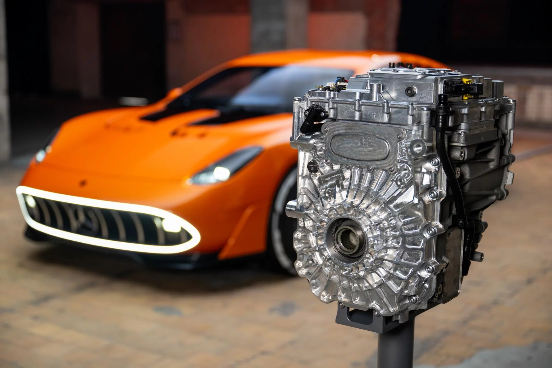 A cutting-edge EDU for the engine and transmission was crafted to optimize space and reduce weight