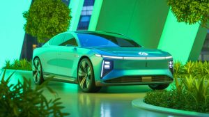 Illustration of Changan's electric vehicle featuring a revolutionary solid-state battery technology.