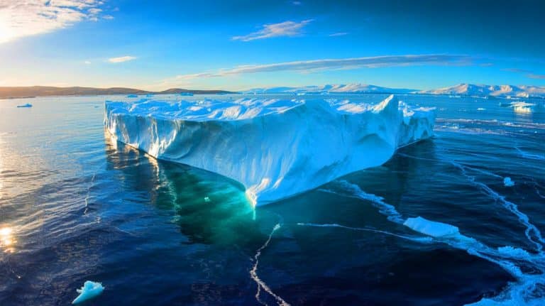 Illustration of the journey and melting of iceberg A23a in the Southern Ocean.