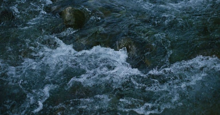 Melting snow and ice is making glacier lakes larger clean water river environment