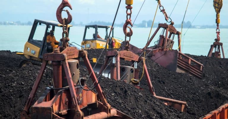 Scientists can now turn atmospheric CO2 back into coal coal mine fossil fuel