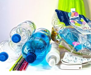 Scientists turn plastic waste and CO2 into sustainable fuel